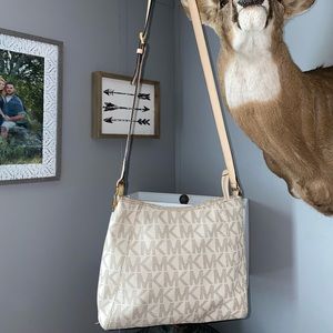 Michael Kors Crossbody